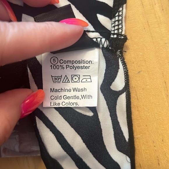 Halter top - Picture 5 of 5